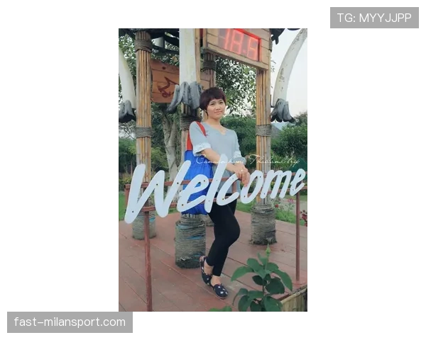 黄雅琼赛场冷面女王,私照里豪表和夜市小吃并列,反差太扎心 黄雅琼赛场冷面女王,私照里豪表和夜市小吃并列,反差太扎心